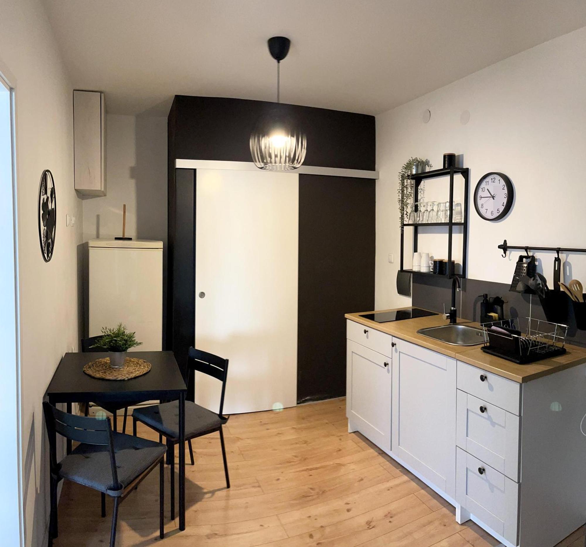4 Stars Apartments Near Airport Velika Gorica Exterior foto